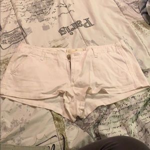 Hollister white Shorts 😛